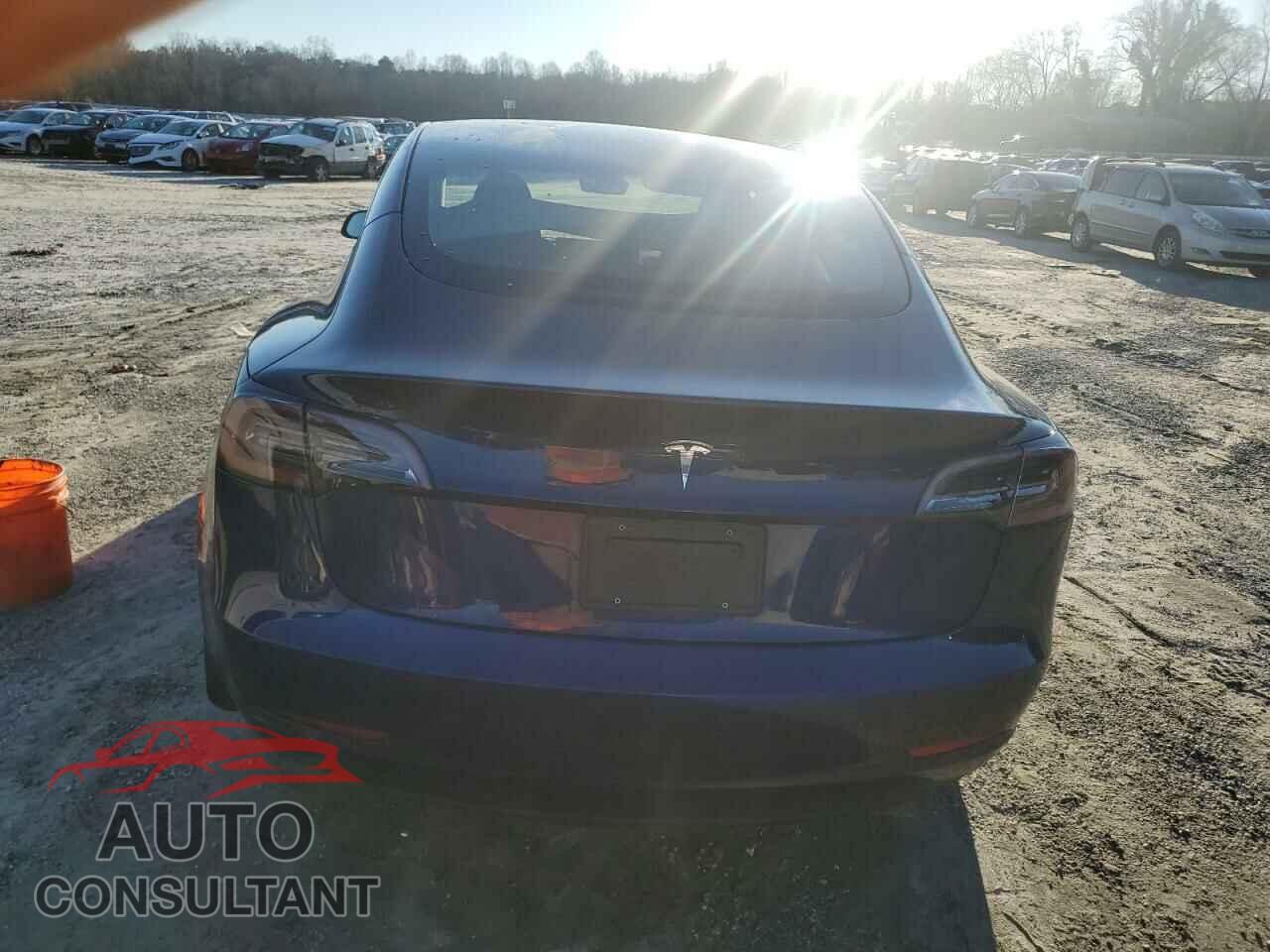 TESLA MODEL 3 2023 - 5YJ3E1EA8PF563654
