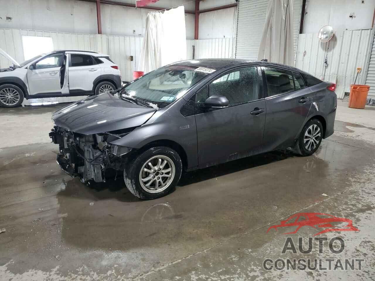 TOYOTA PRIUS 2022 - JTDKAMFP6N3221397