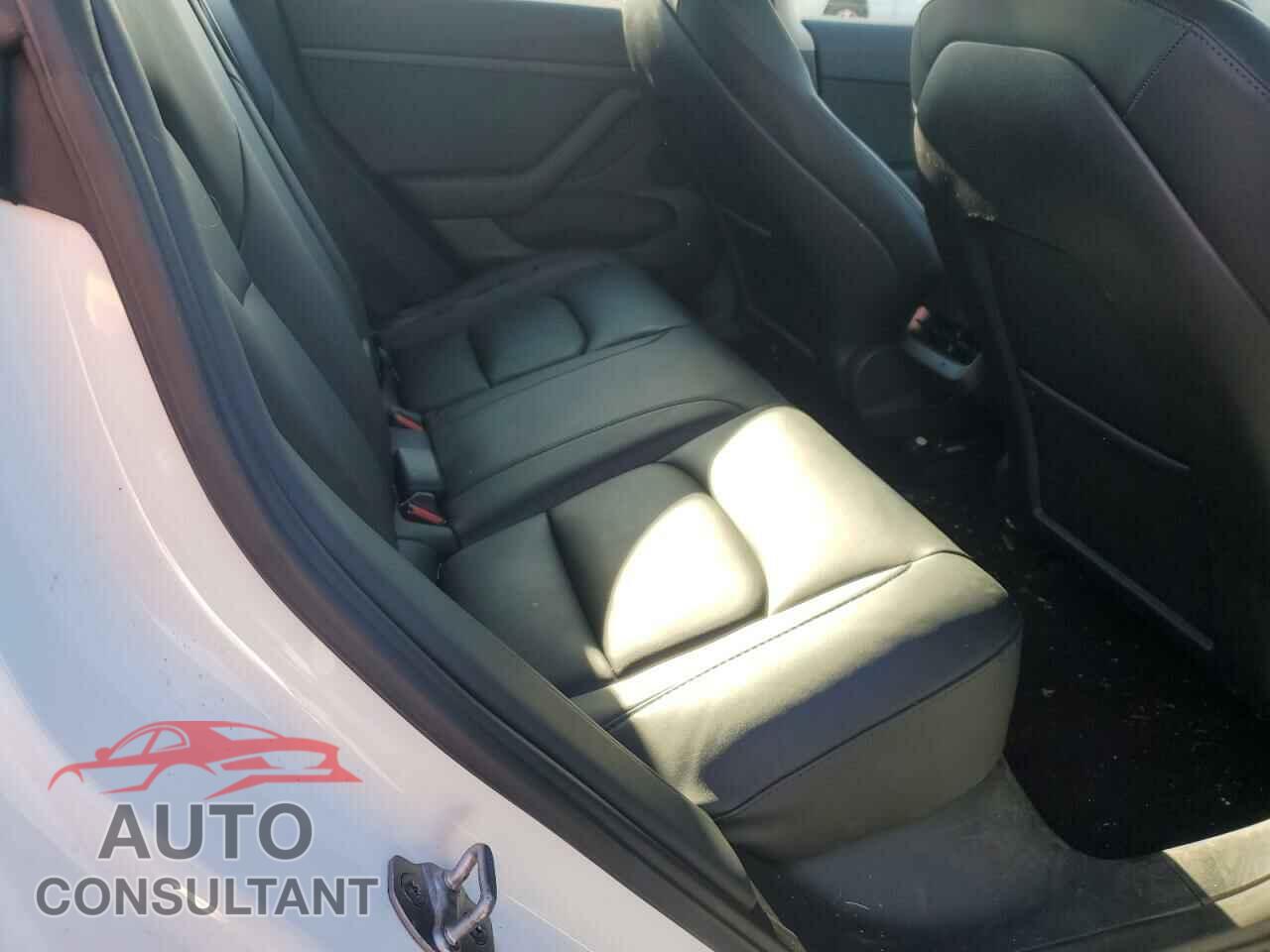 TESLA MODEL 3 2023 - 5YJ3E1EA5PF638228