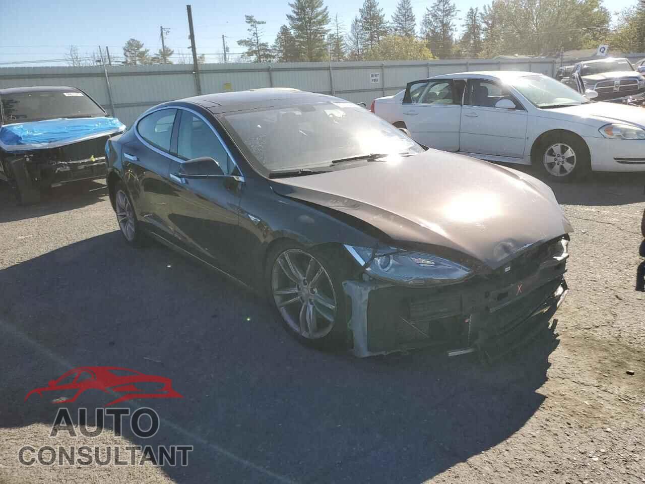 TESLA MODEL S 2013 - 5YJSA1CN1DFP05982