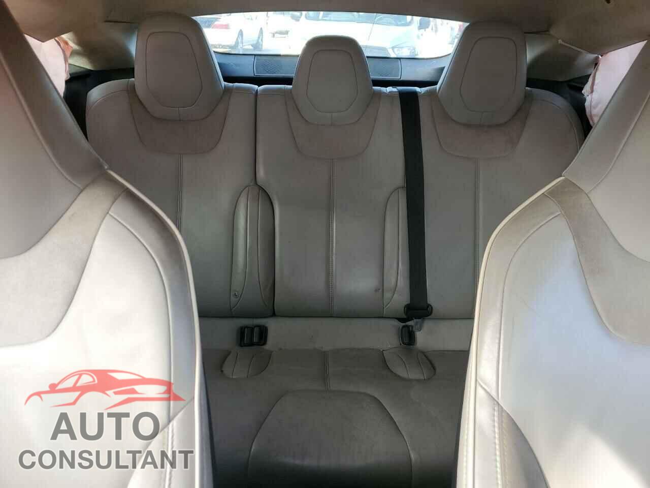 TESLA MODEL S 2015 - 5YJSA1S1XFF080712