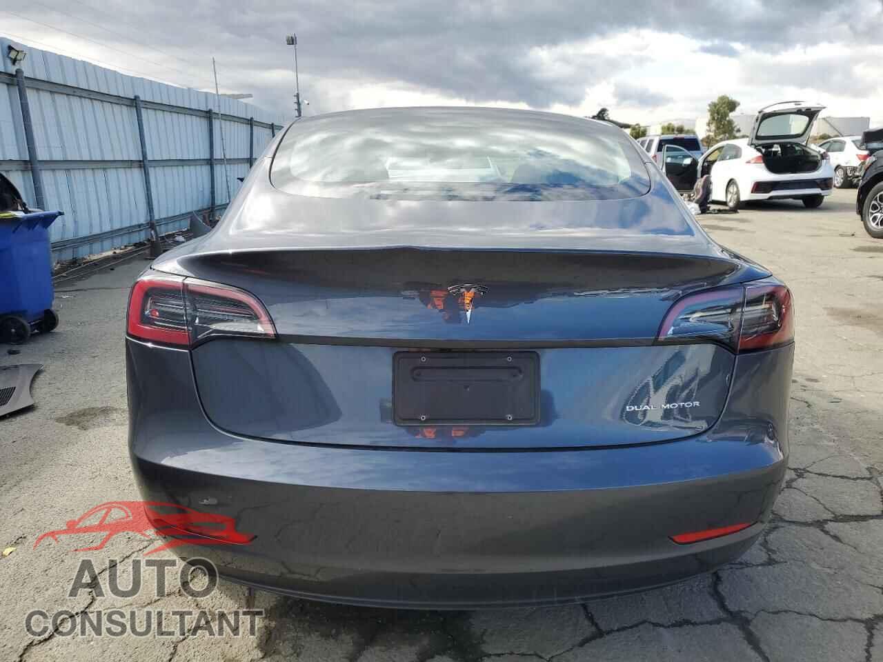 TESLA MODEL 3 2023 - 5YJ3E1EB6PF703290