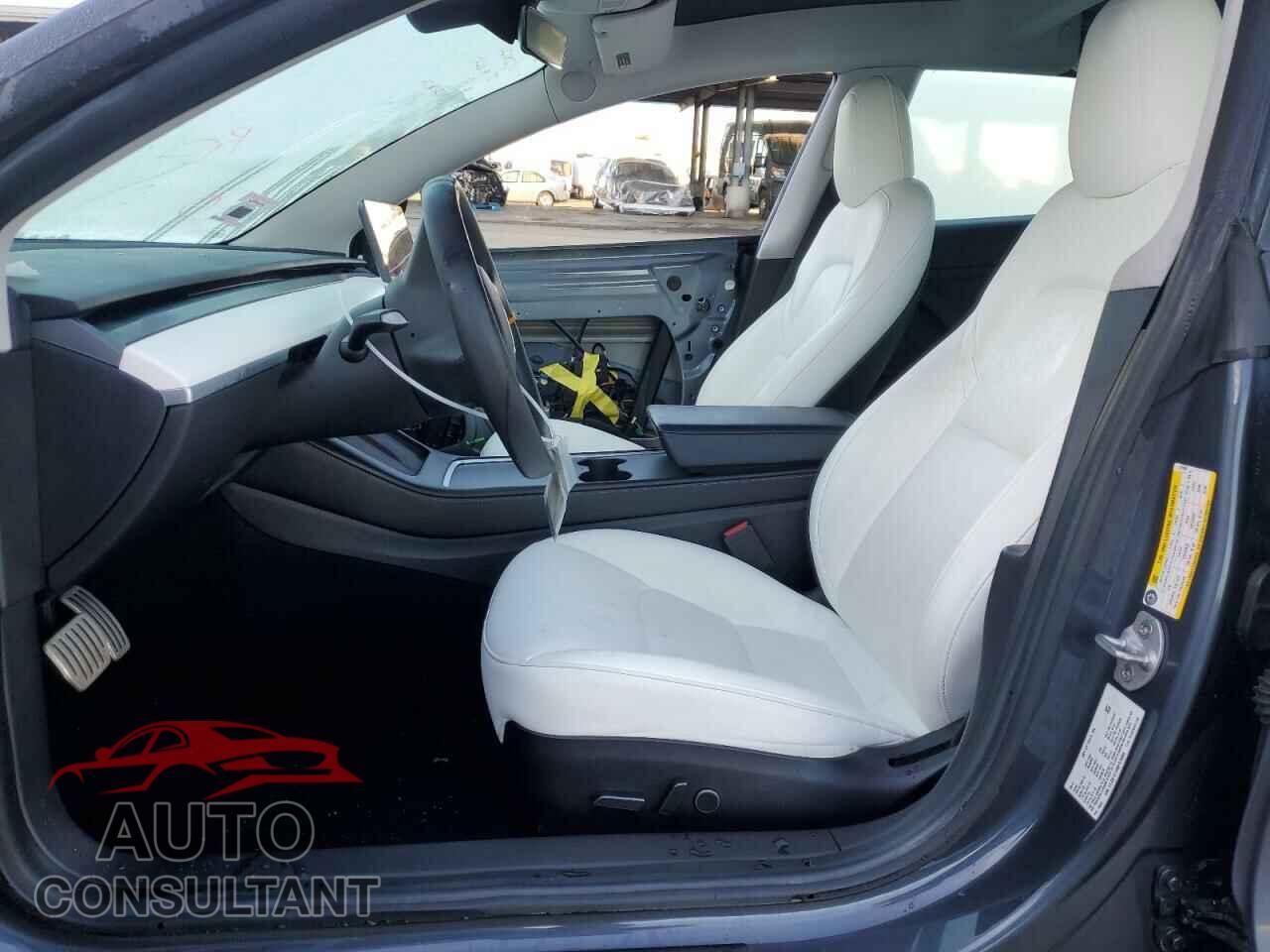 TESLA MODEL 3 2021 - 5YJ3E1EC4MF076688