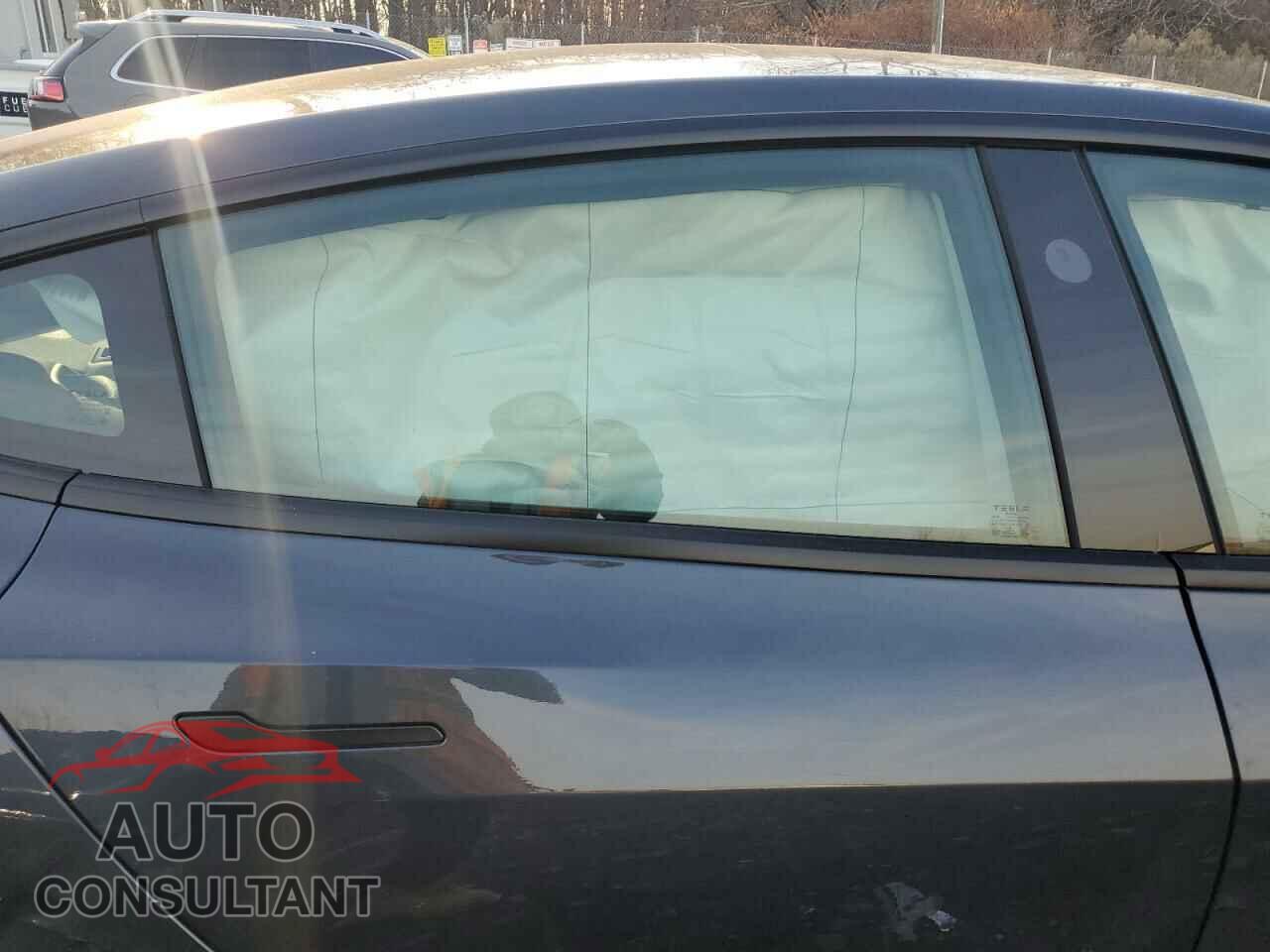 TESLA MODEL 3 2024 - 5YJ3E1EA1RF870425