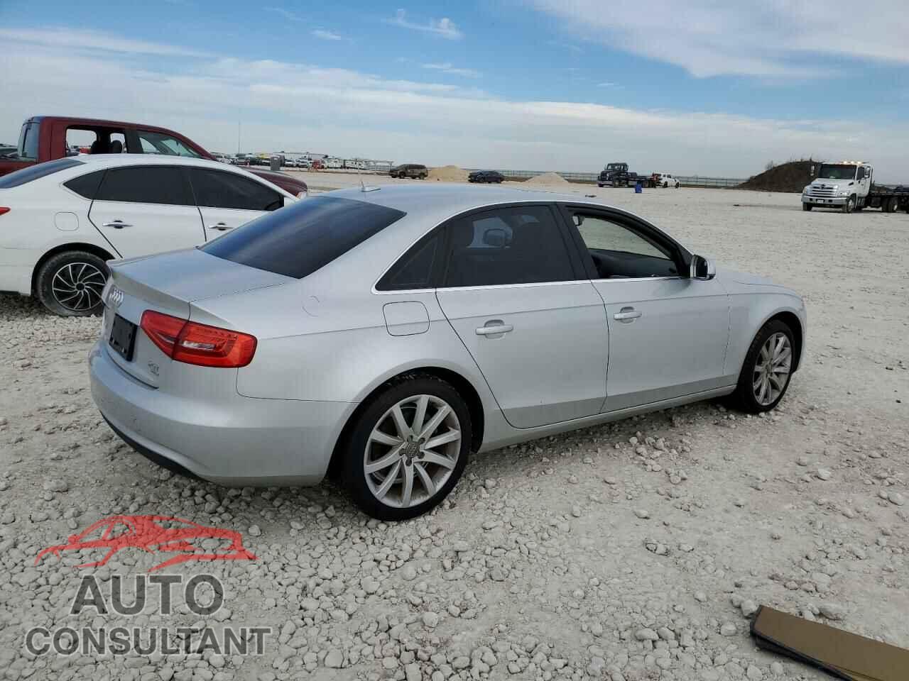 AUDI A4 2013 - WAUFFAFL3DN035346