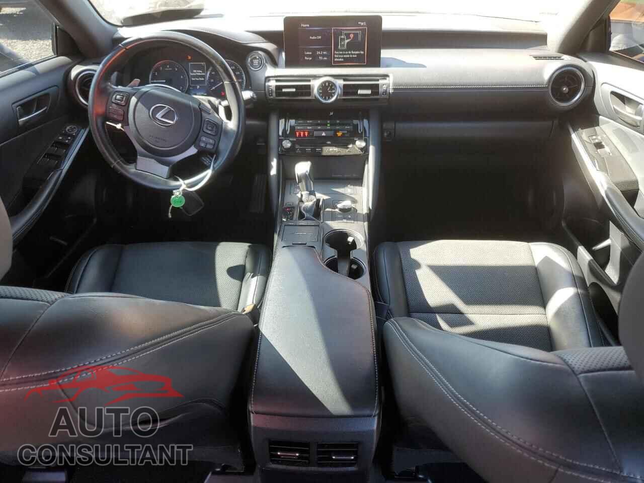 LEXUS IS 2021 - JTHCA1D26M5111574