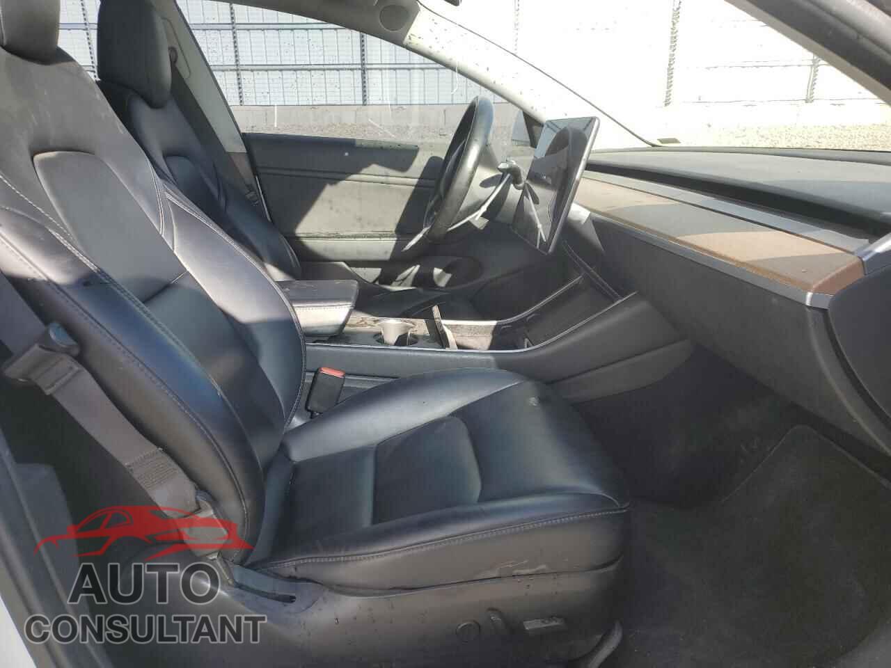 TESLA MODEL 3 2018 - 5YJ3E1EB1JF067806