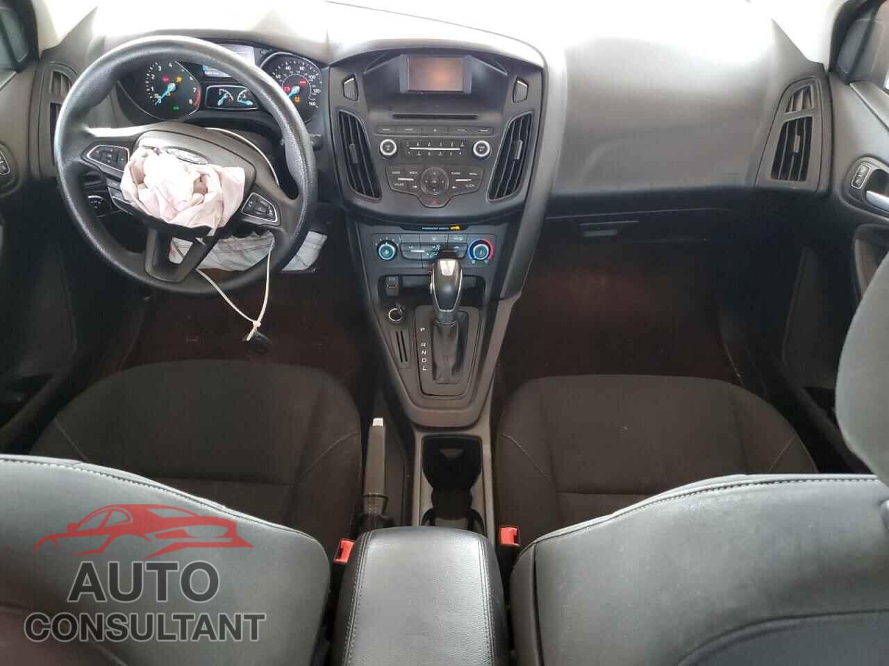 FORD FOCUS 2015 - 1FADP3F21FL329830