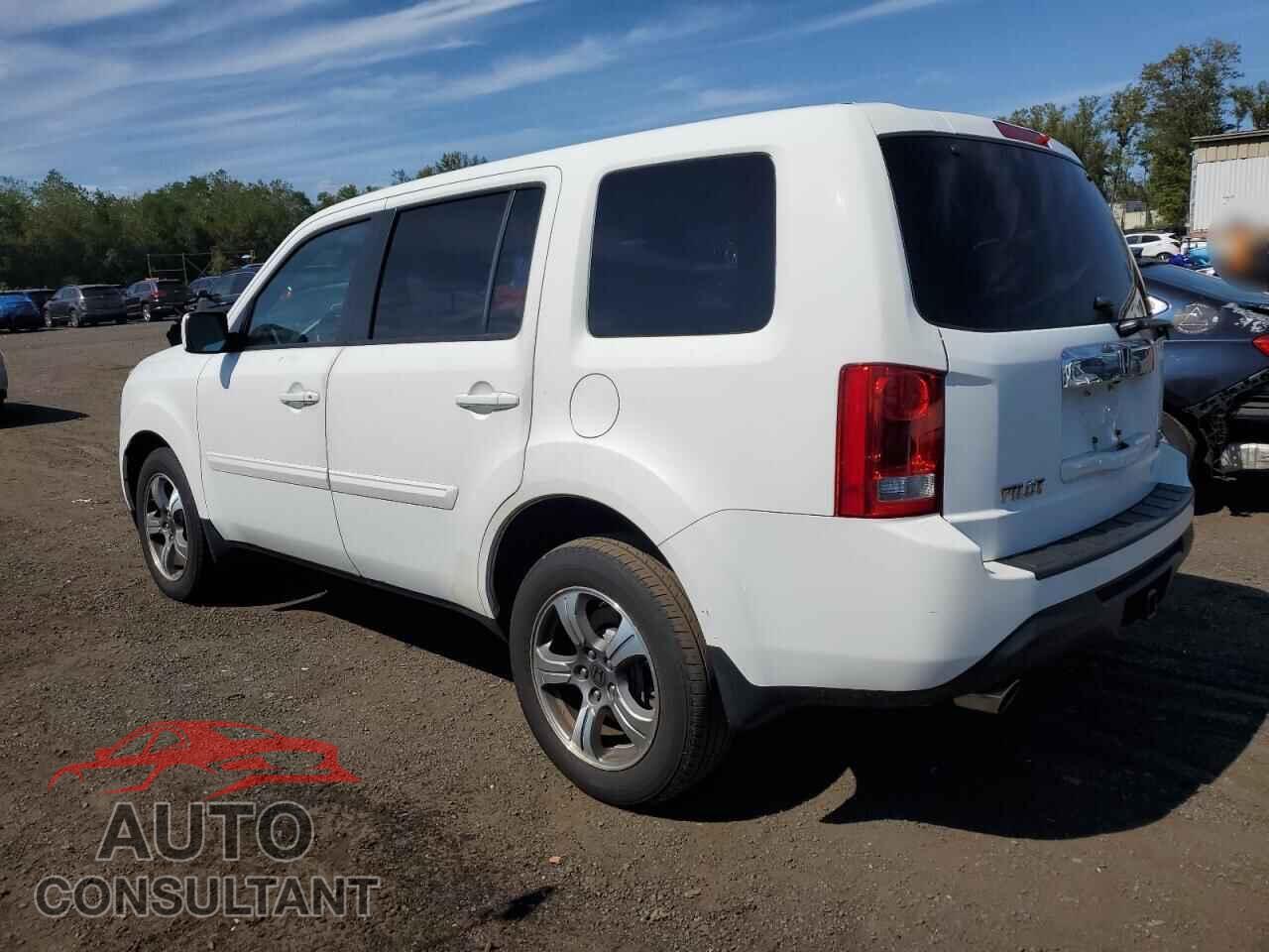 HONDA PILOT 2015 - 5FNYF4H37FB006363