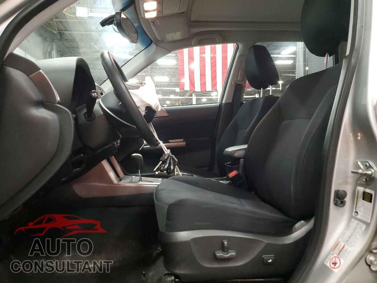 SUBARU FORESTER 2011 - JF2SHBDC7BH743438