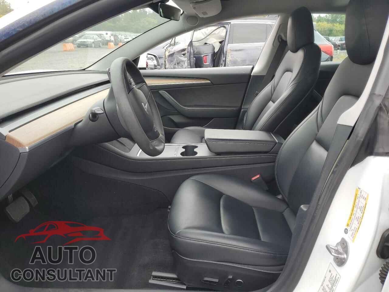 TESLA MODEL 3 2021 - 5YJ3E1EB8MF010071