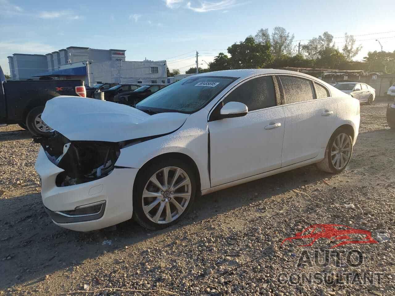 VOLVO S60 2018 - LYV402HKXJB185830