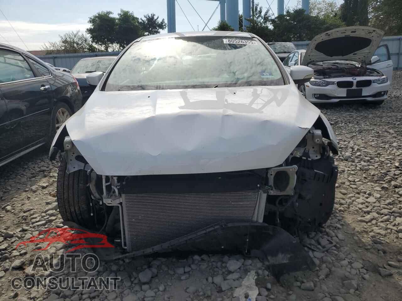 FORD FOCUS 2017 - 1FADP3K22HL285877