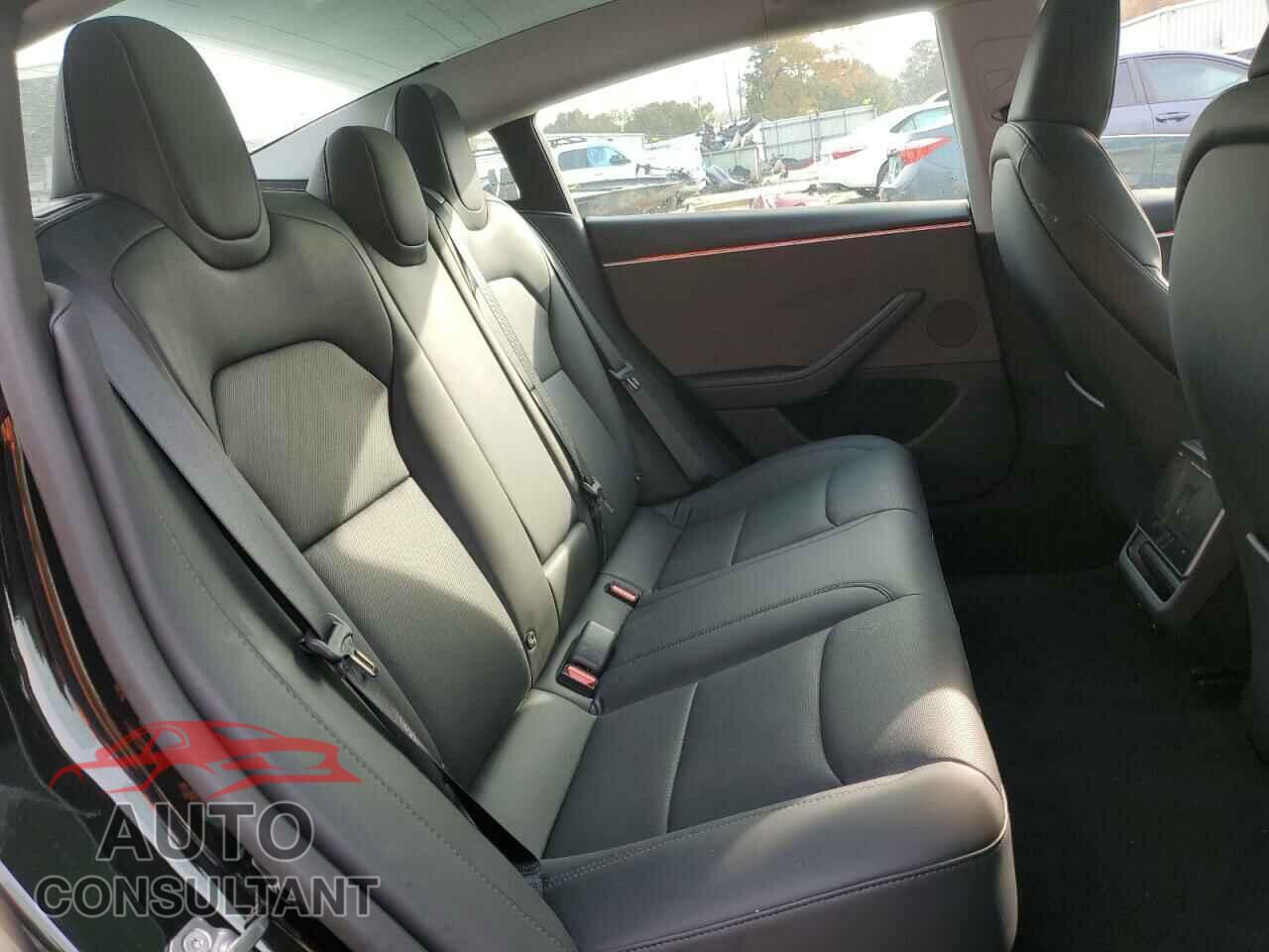 TESLA MODEL 3 2024 - 5YJ3E1EA0RF843569