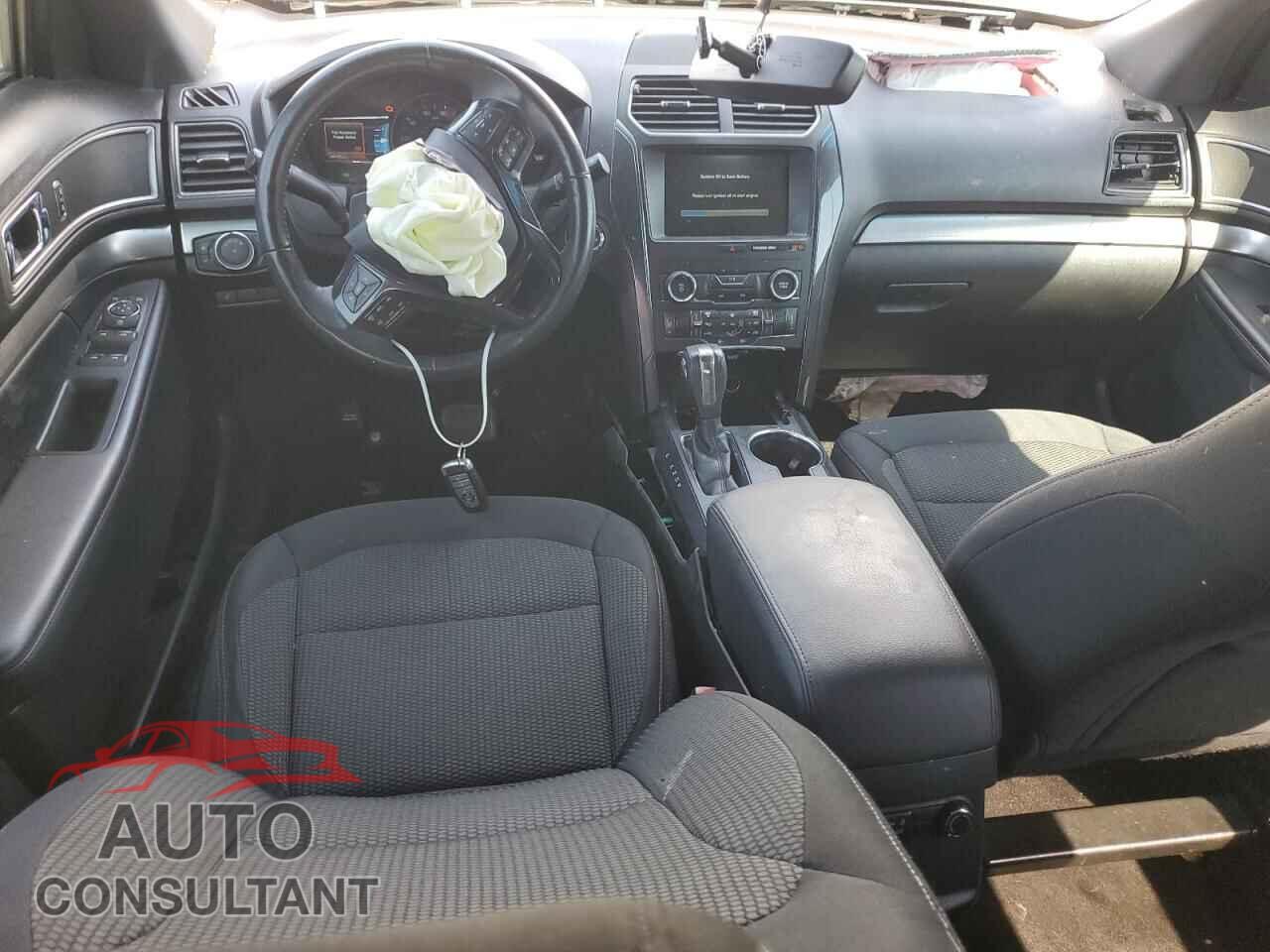 FORD EXPLORER 2018 - 1FM5K7D8XJGB42501