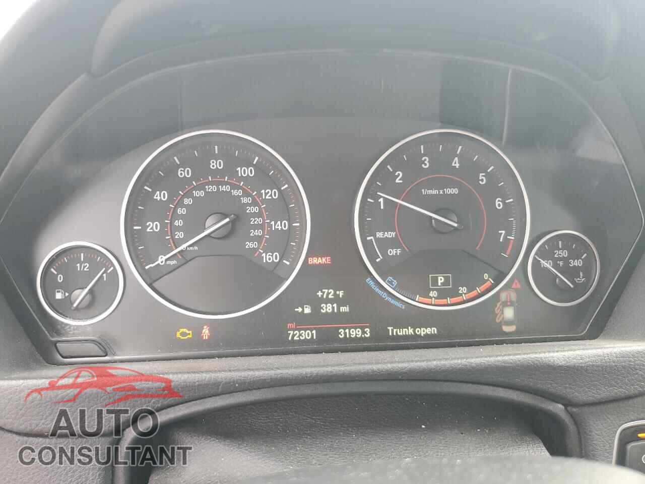 BMW 3 SERIES 2016 - WBA8E3G50GNU04983