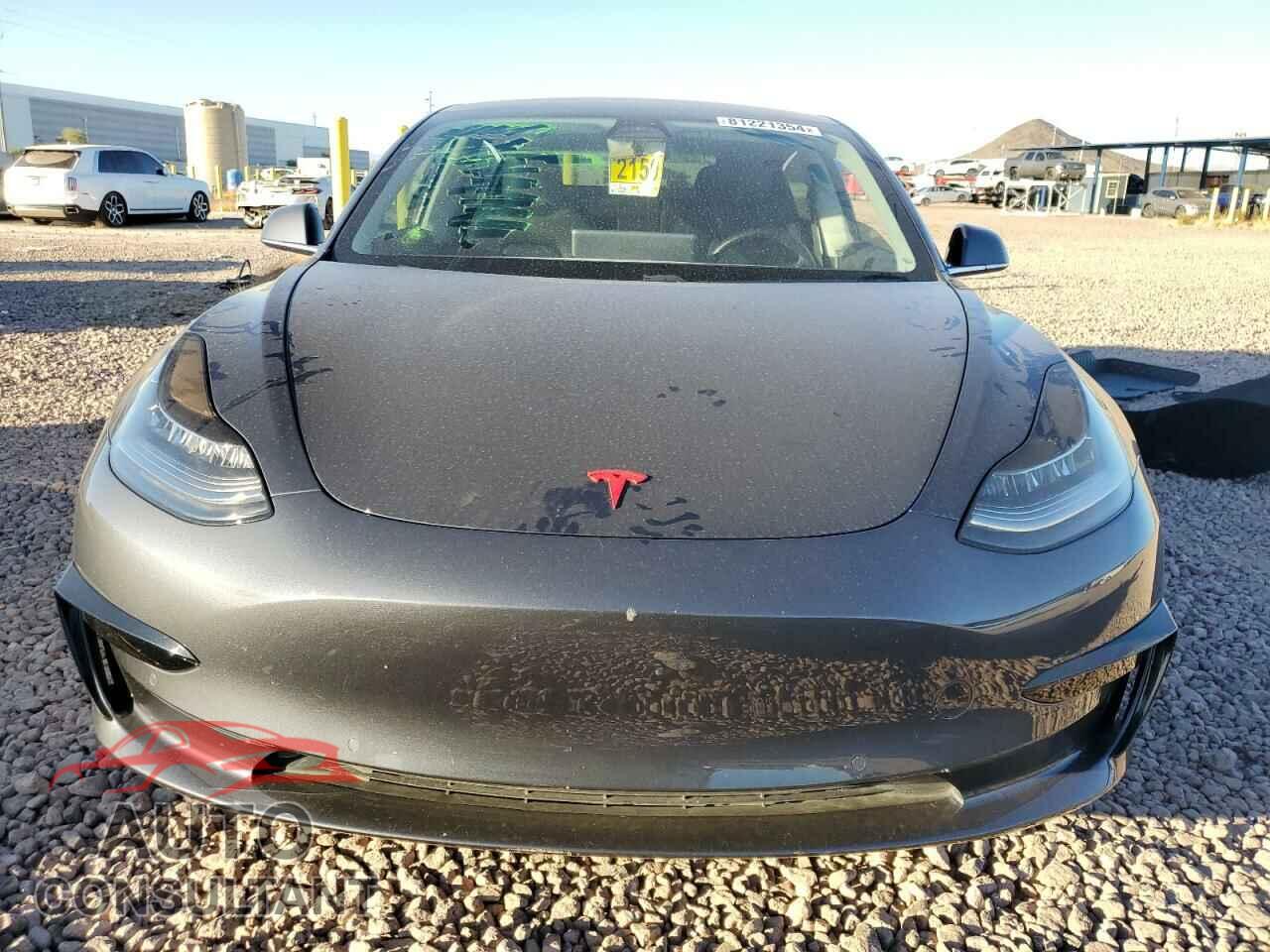 TESLA MODEL 3 2018 - 5YJ3E1EB9JF145295