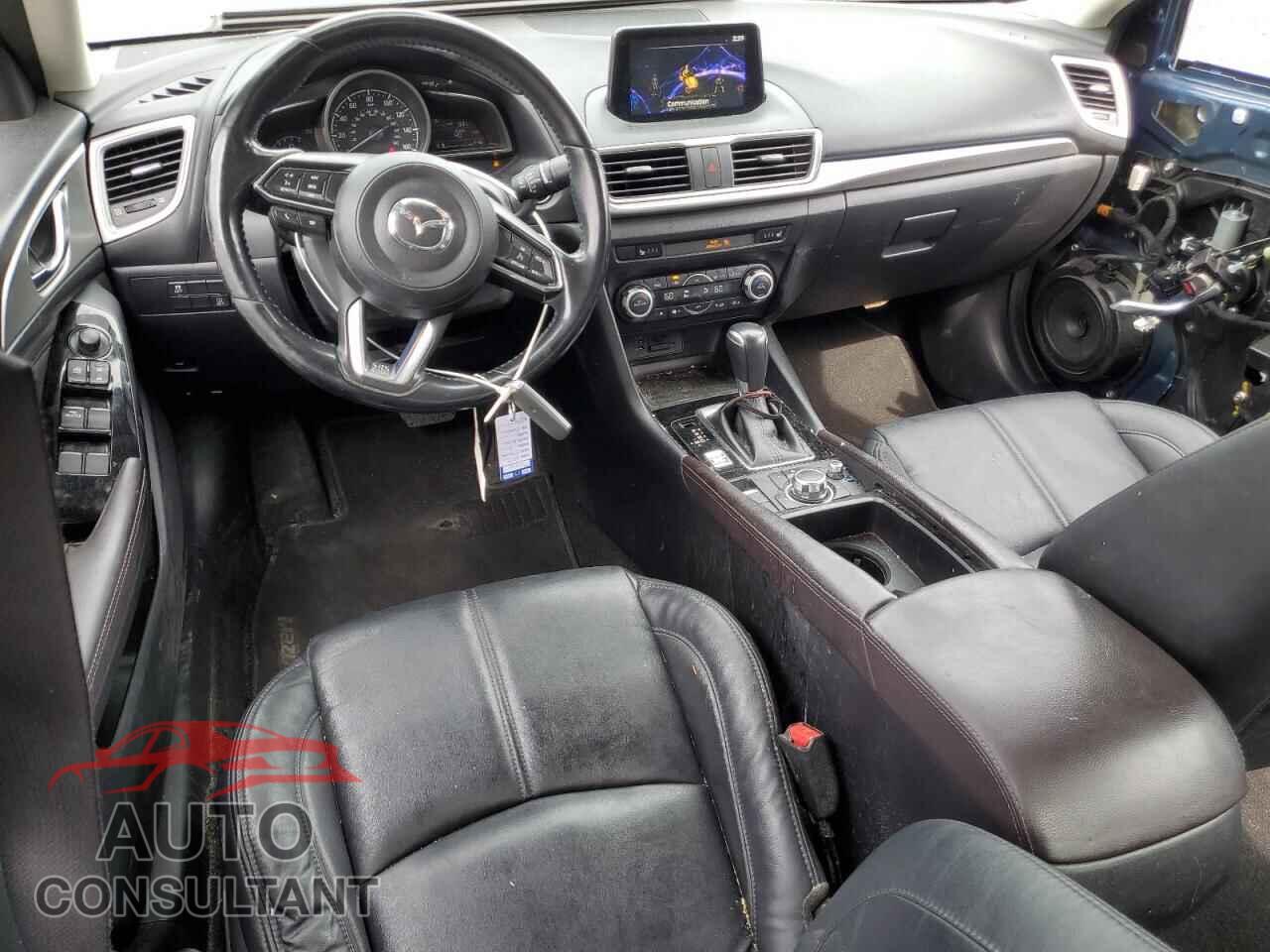 MAZDA 3 2017 - 3MZBN1V7XHM104037