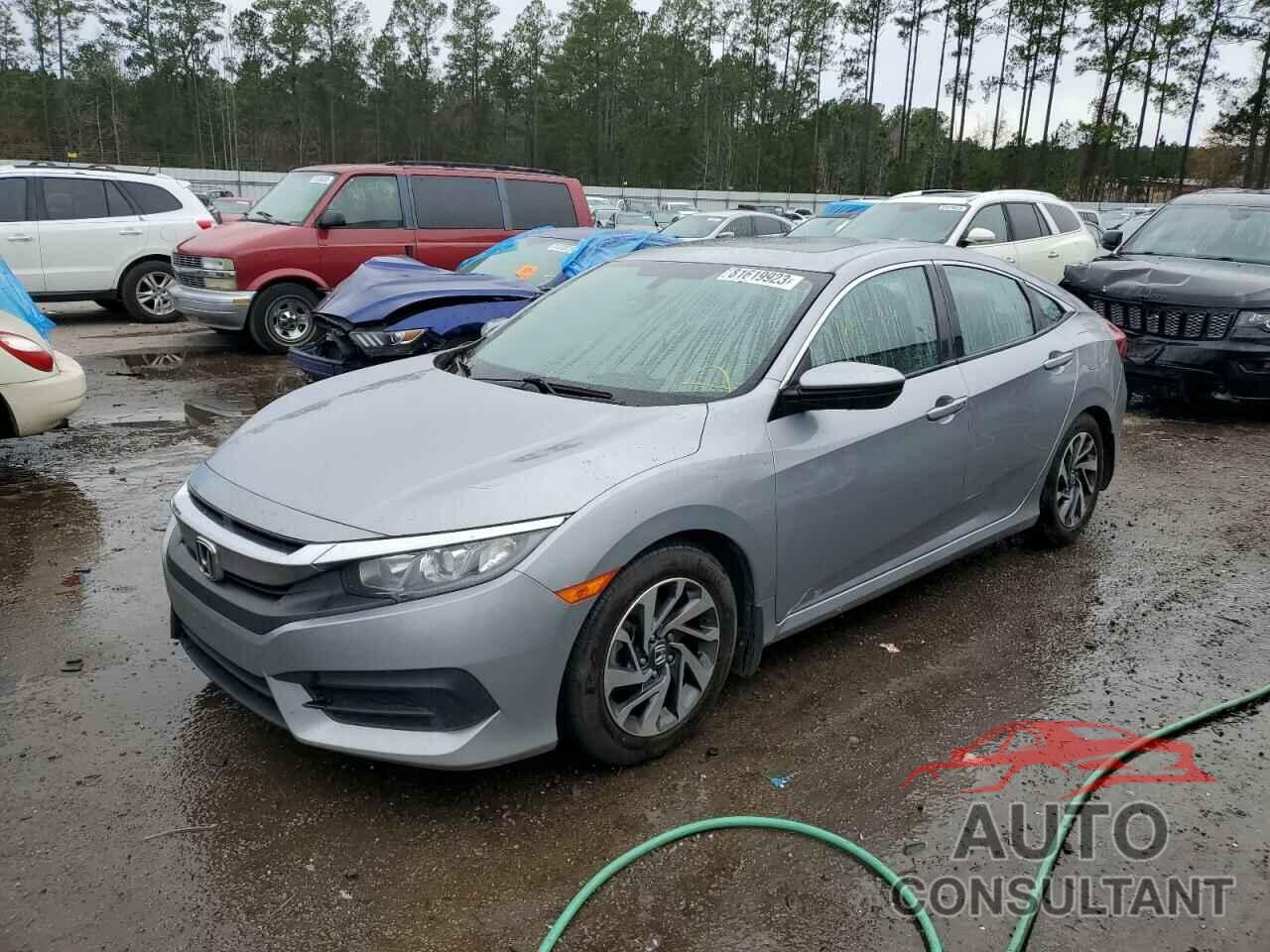 HONDA CIVIC 2018 - 2HGFC2F71JH513984