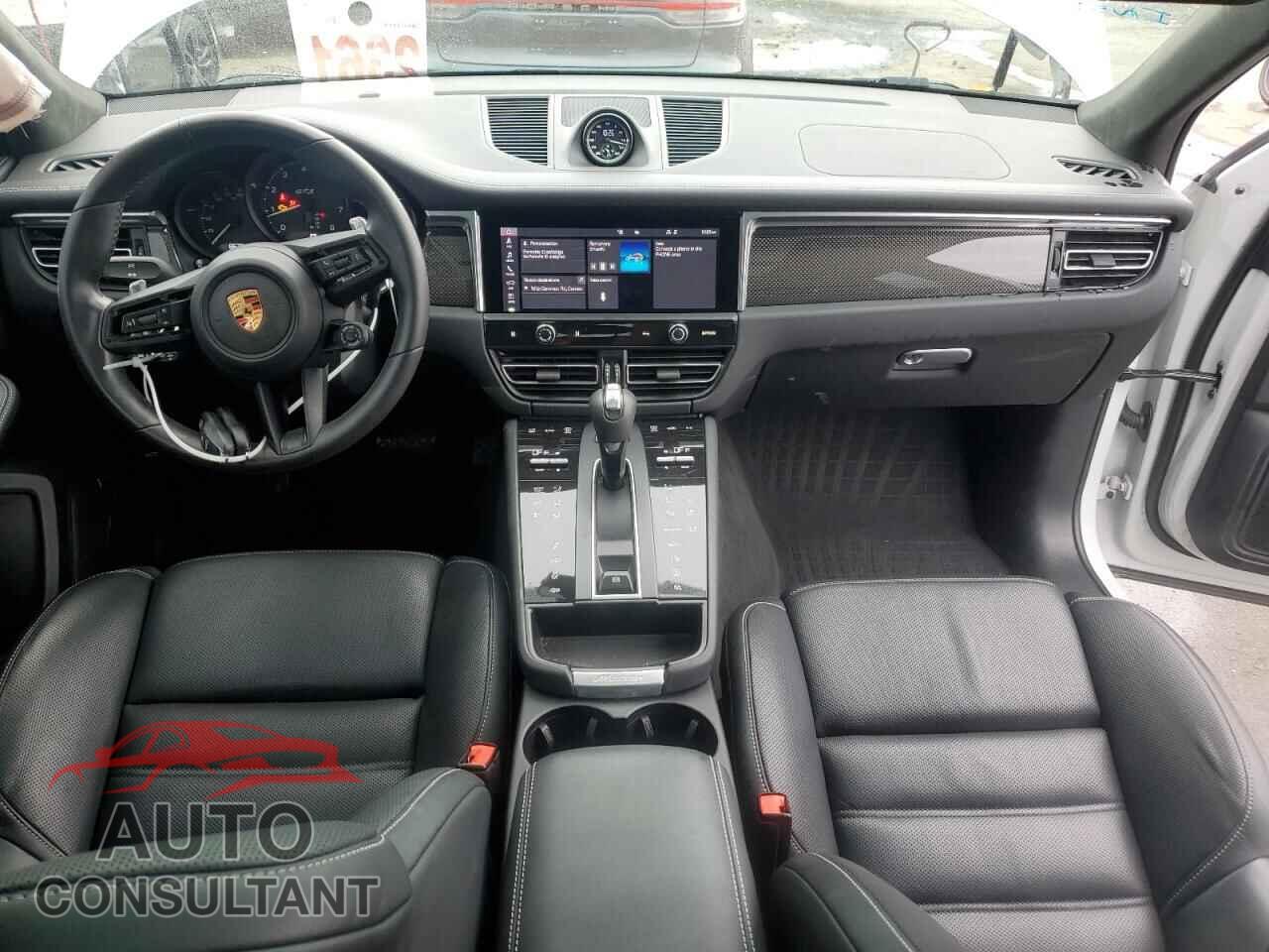 PORSCHE MACAN 2022 - WP1AF2A52NLB30083