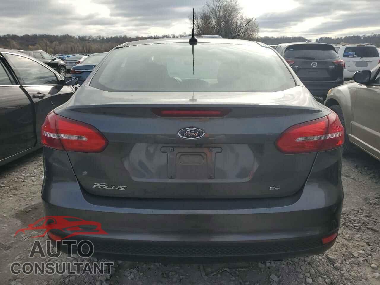 FORD FOCUS 2017 - 1FADP3F23HL346695
