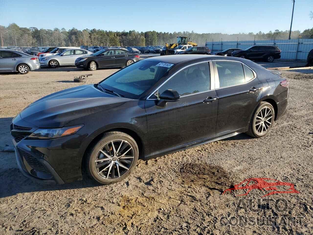 TOYOTA CAMRY 2021 - 4T1G11AK5MU609046
