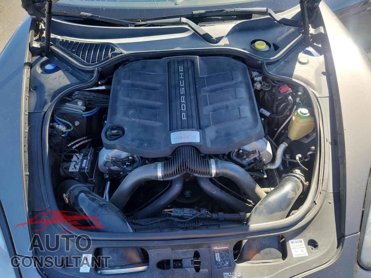 PORSCHE PANAMERA 2015 - WP0BB2A77FL060004