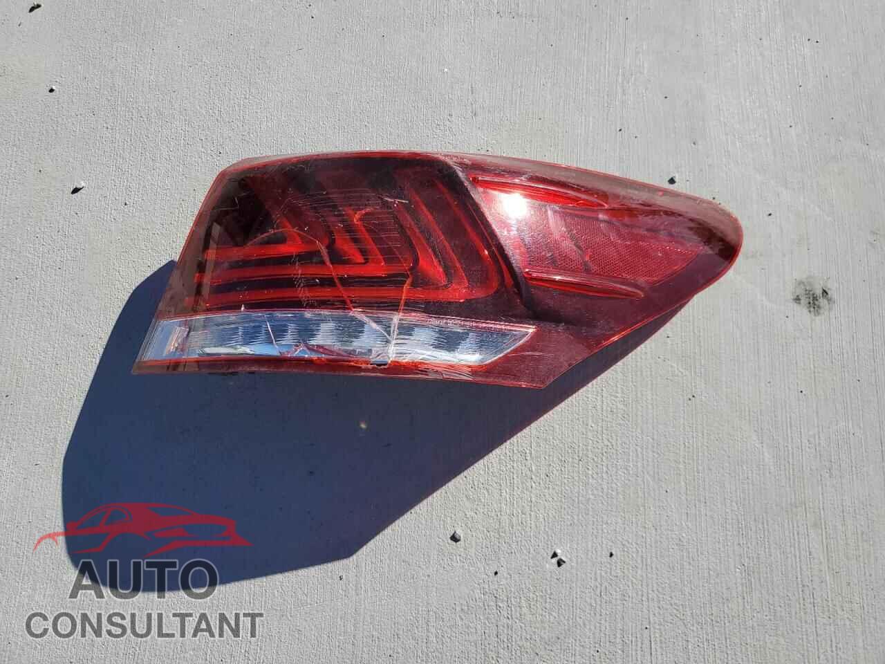 LEXUS LS460 2015 - JTHBL5EF2F5135761