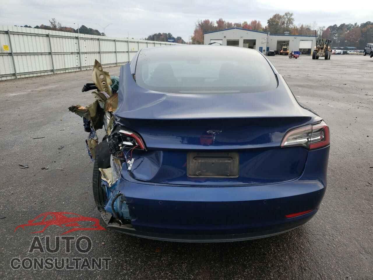 TESLA MODEL 3 2022 - 5YJ3E1EA5NF373100