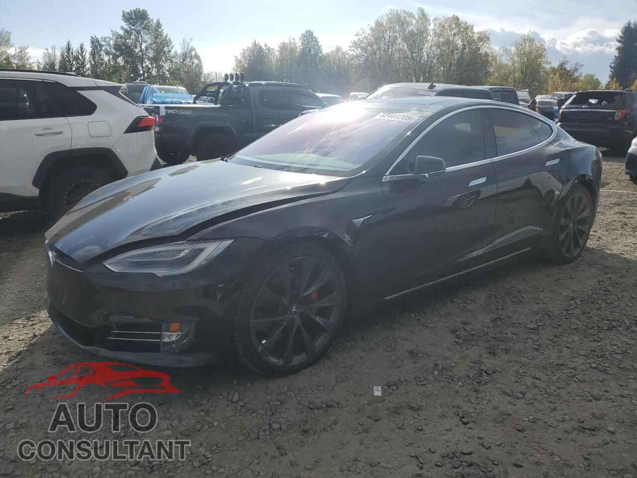 TESLA MODEL S 2018 - 5YJSA1E49JF261153