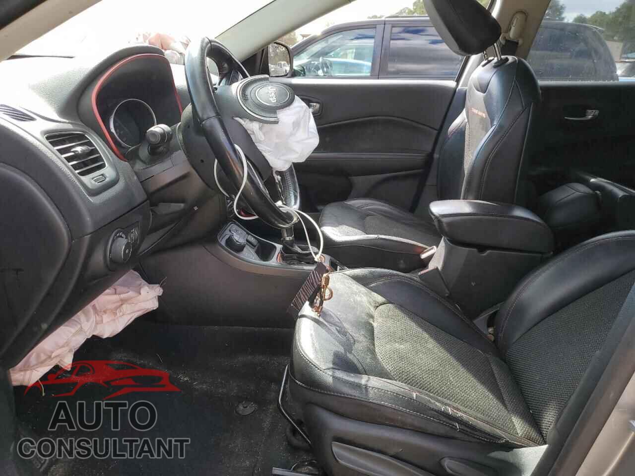 JEEP COMPASS 2020 - 3C4NJDDB8LT196170