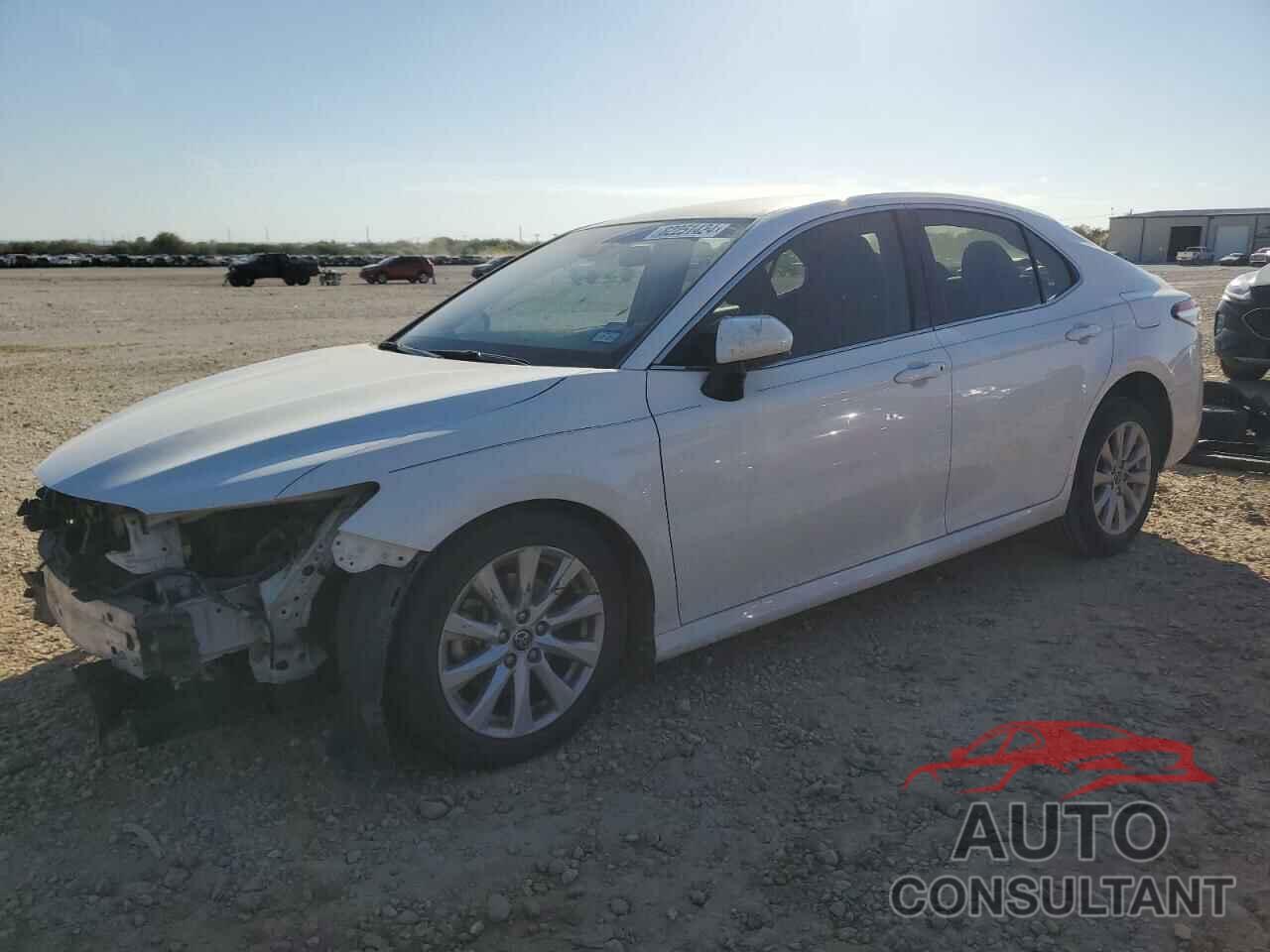 TOYOTA CAMRY 2018 - JTNB11HK5J3035176