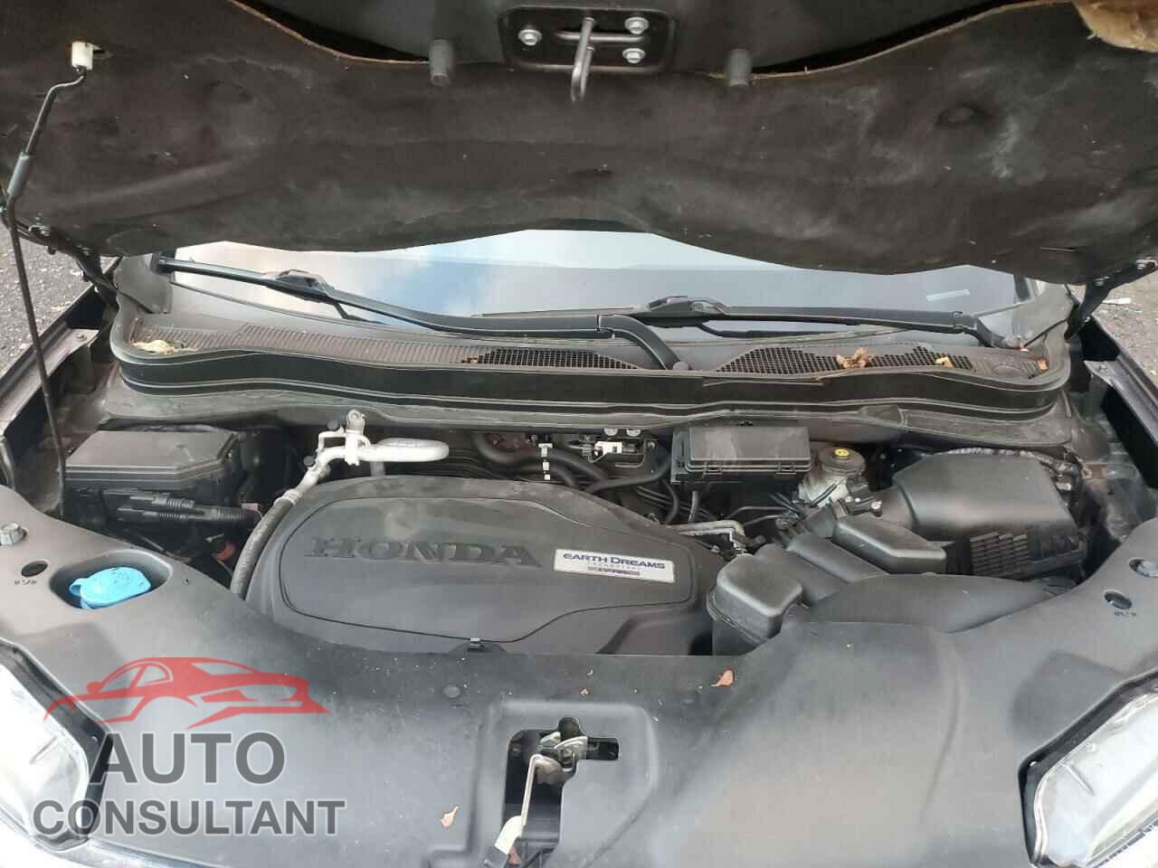 HONDA PILOT 2017 - 5FNYF6H12HB018434
