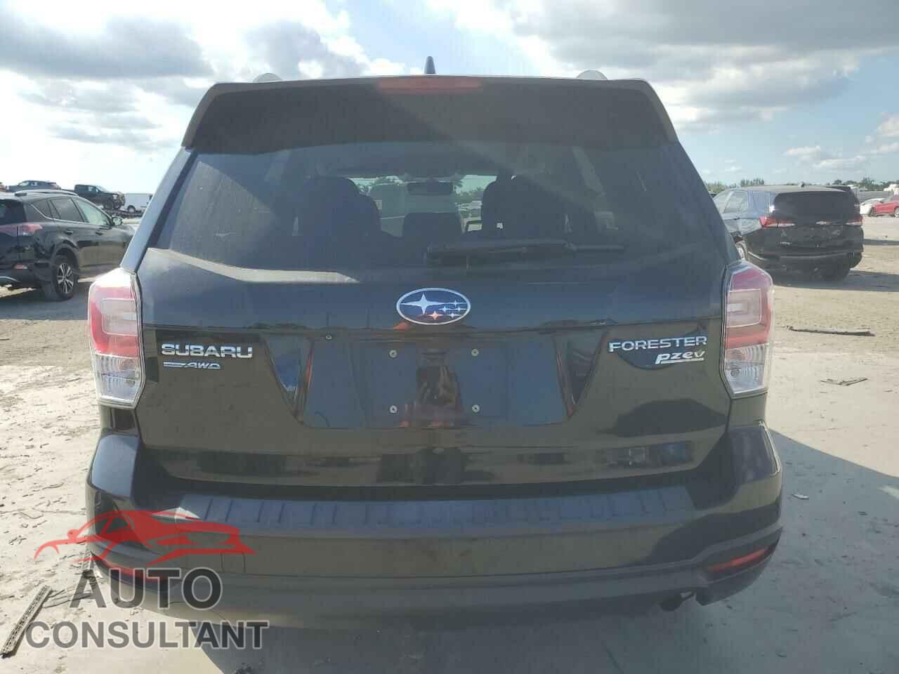 SUBARU FORESTER 2017 - JF2SJAEC1HH483897