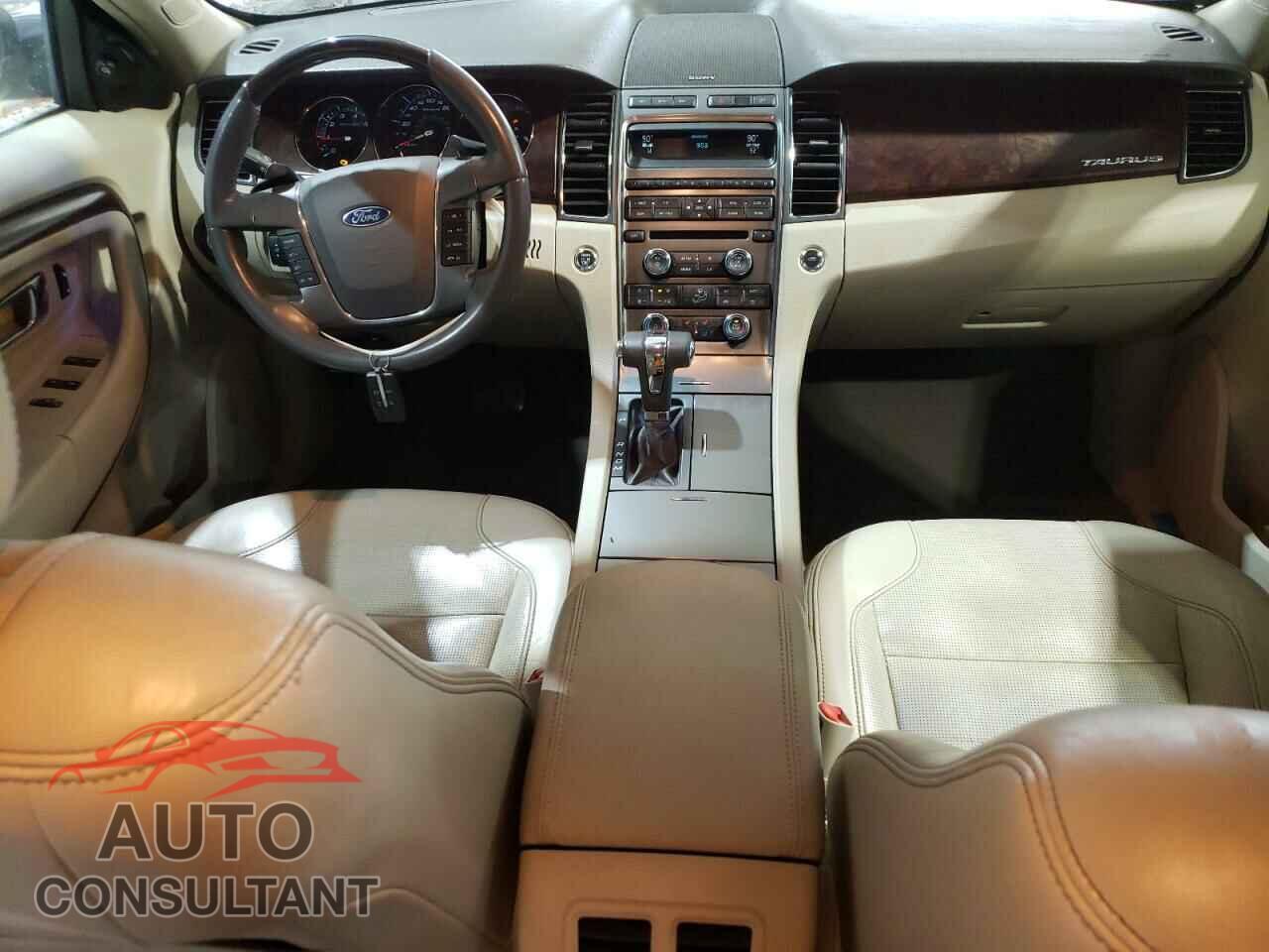 FORD TAURUS 2011 - 1FAHP2FW7BG120058
