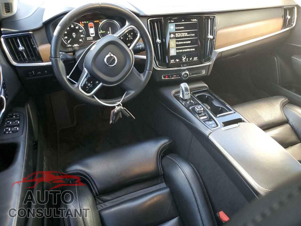 VOLVO S90 2018 - LVYBC0AL2JP028764