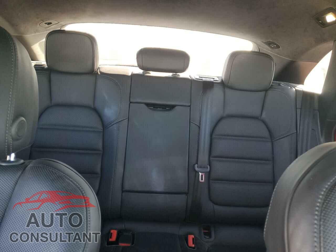 PORSCHE MACAN 2018 - WP1AF2A55JLB71527