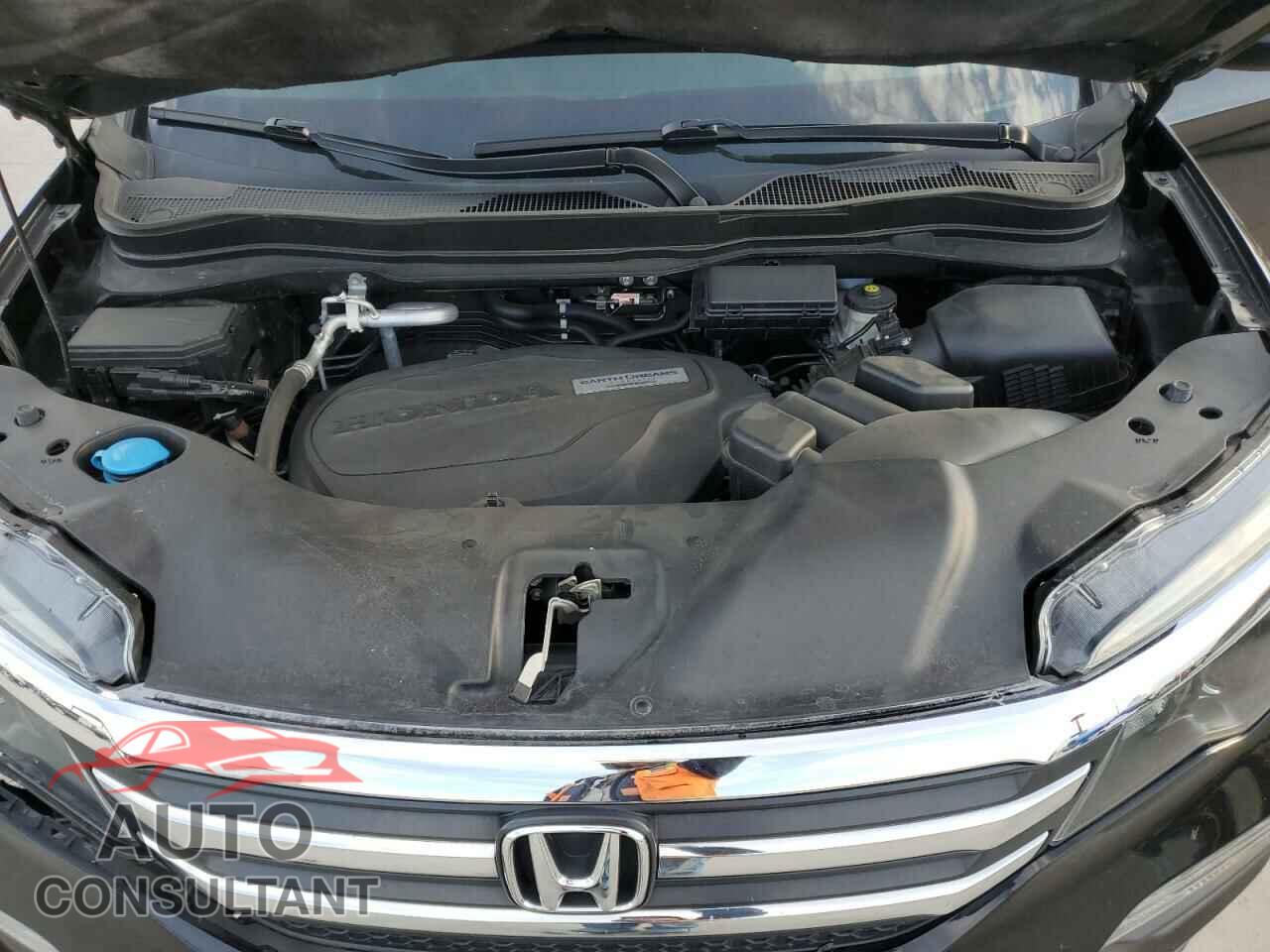HONDA PILOT 2017 - 5FNYF5H50HB013276