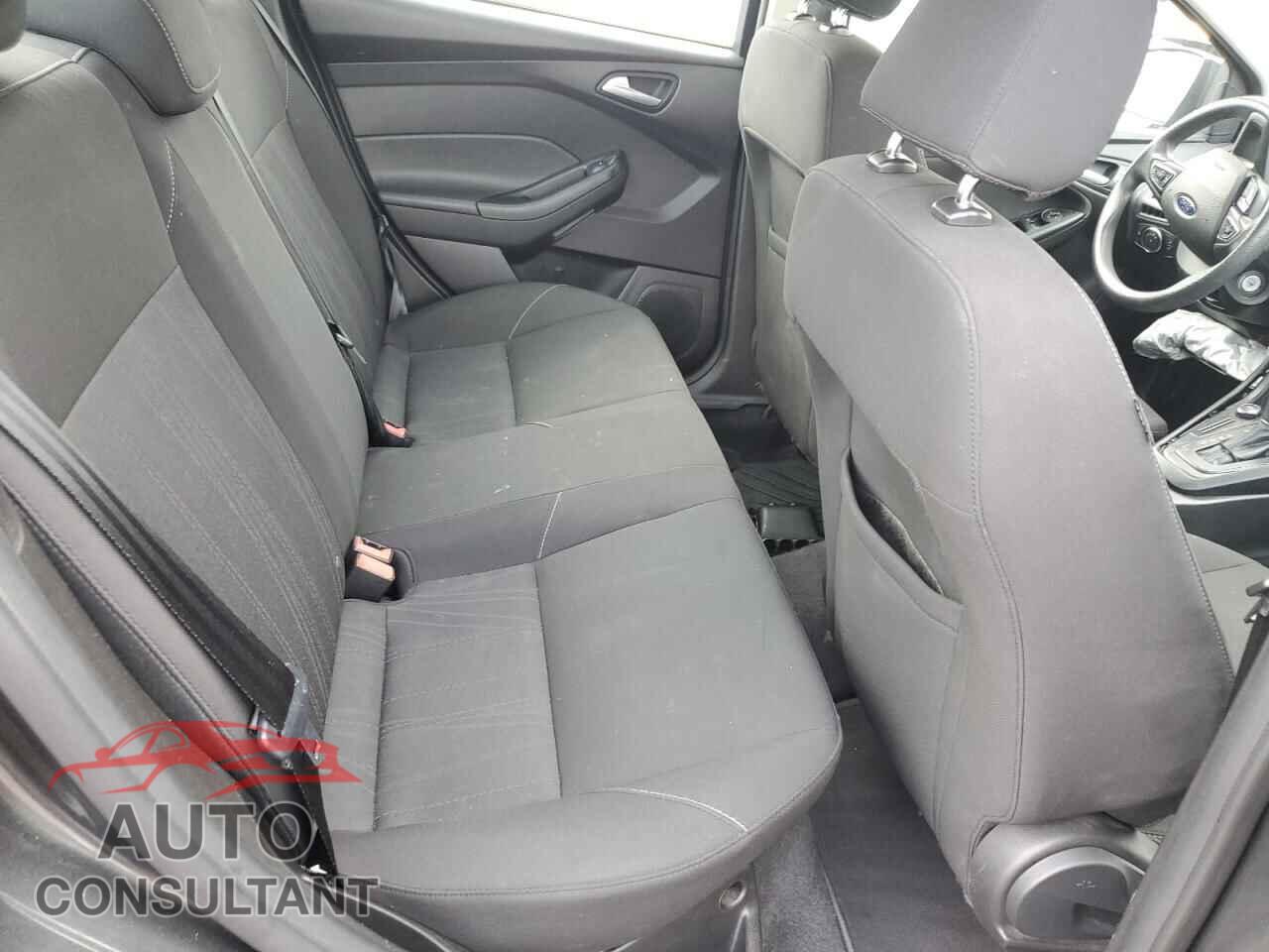 FORD FOCUS 2017 - 1FADP3F2XHL209446