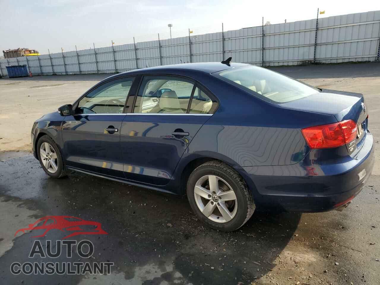 VOLKSWAGEN JETTA 2013 - 3VWLL7AJ0DM367453