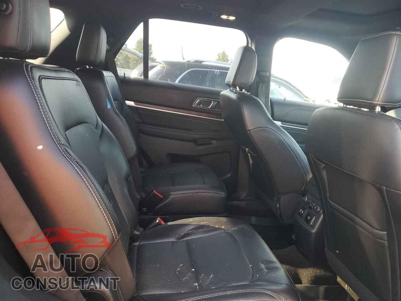 FORD EXPLORER 2018 - 1FM5K7FH9JGB41322