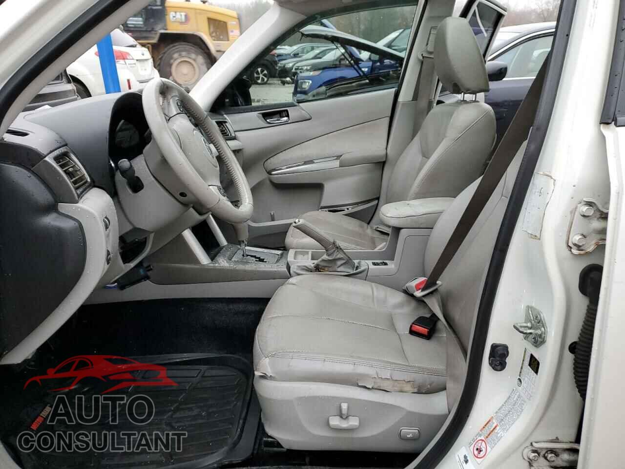 SUBARU FORESTER 2011 - JF2SHAEC5BH715100