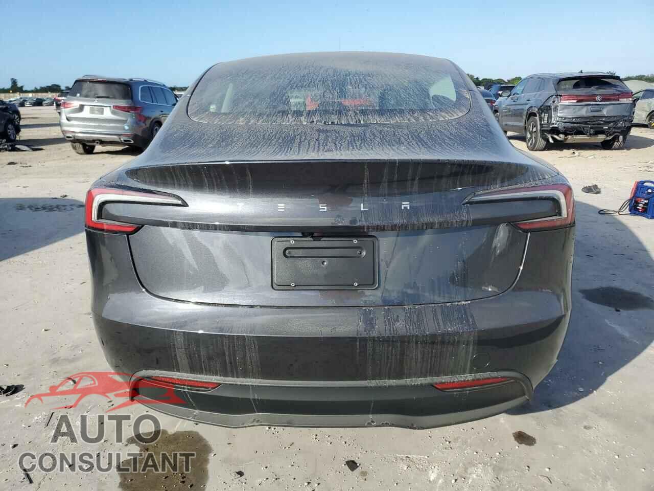 TESLA MODEL 3 2025 - 5YJ3E1EA7SF892211