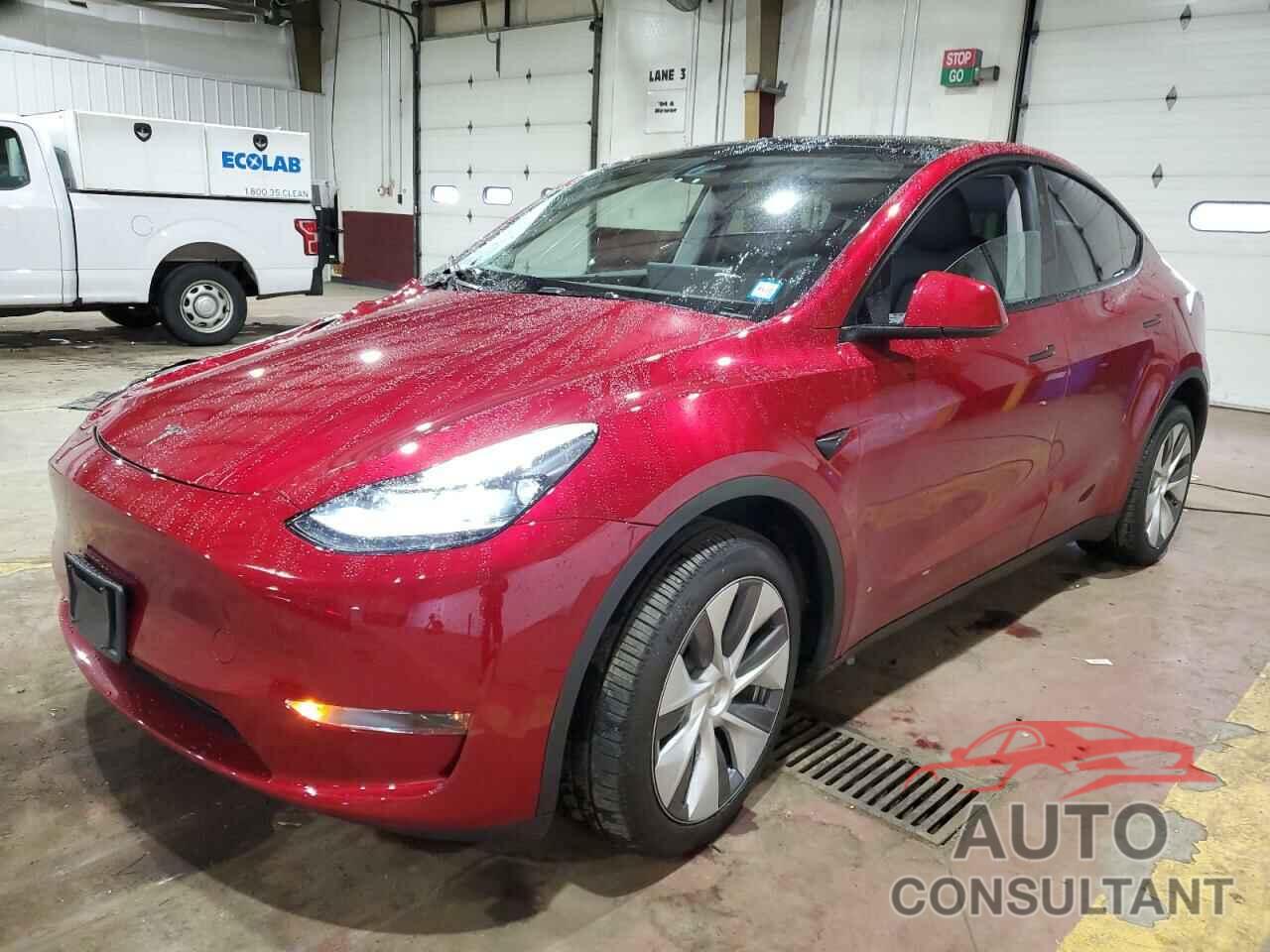 TESLA MODEL Y 2024 - 7SAYGDEE7RA272358