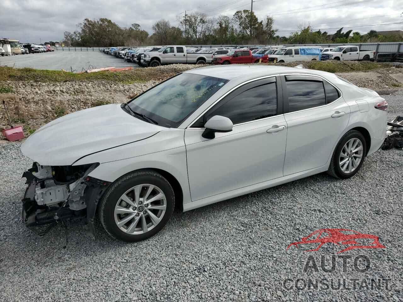 TOYOTA CAMRY 2023 - 4T1C11AKXPU134089