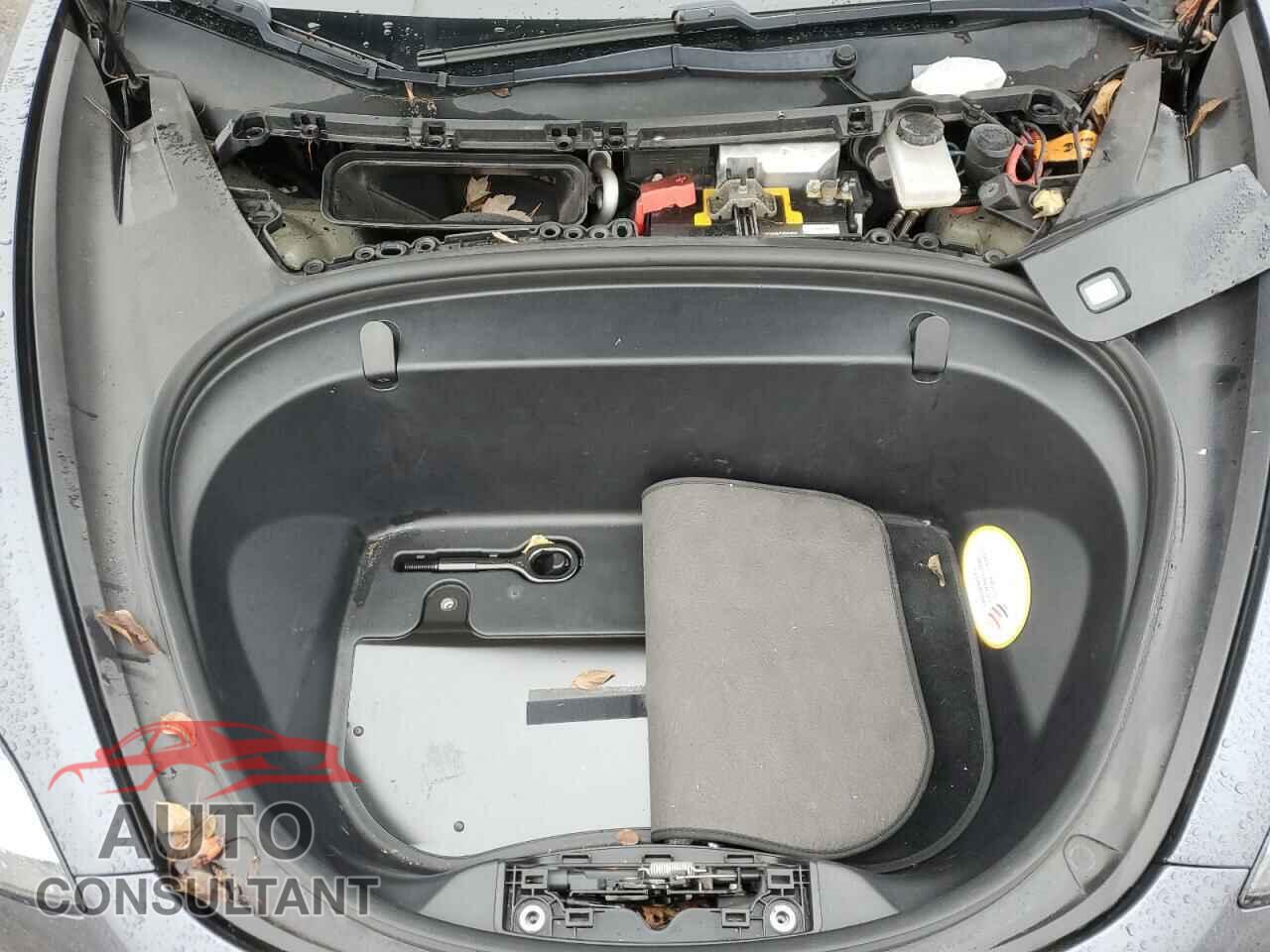 TESLA MODEL 3 2018 - 5YJ3E1EA7JF020030
