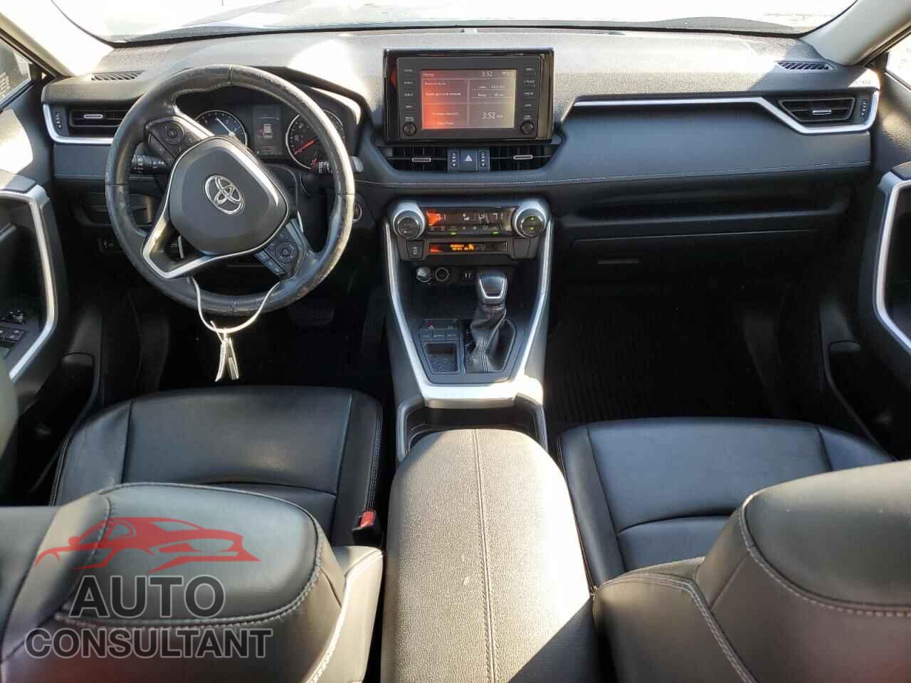 TOYOTA RAV4 2019 - JTMC1RFV9KD006666