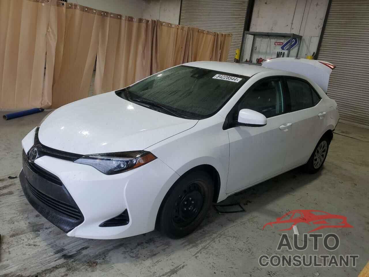 TOYOTA COROLLA 2018 - 2T1BURHE3JC038217