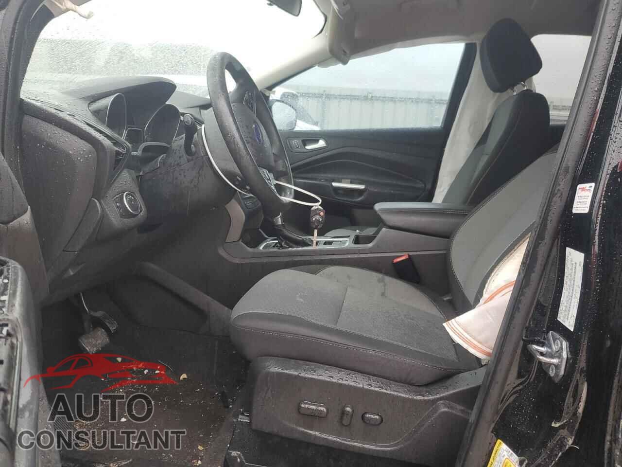 FORD ESCAPE 2017 - 1FMCU9GD2HUD58053