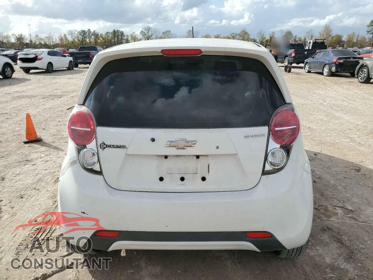 CHEVROLET SPARK 2015 - KL8CB6S98FC741079